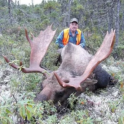 Forfaits de chasse au gros gibier — Riverrun Outfitters & Tours Ltd. – Riverrun Outfitters & Tours Ltd.